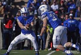 教练常被视 教练常被视