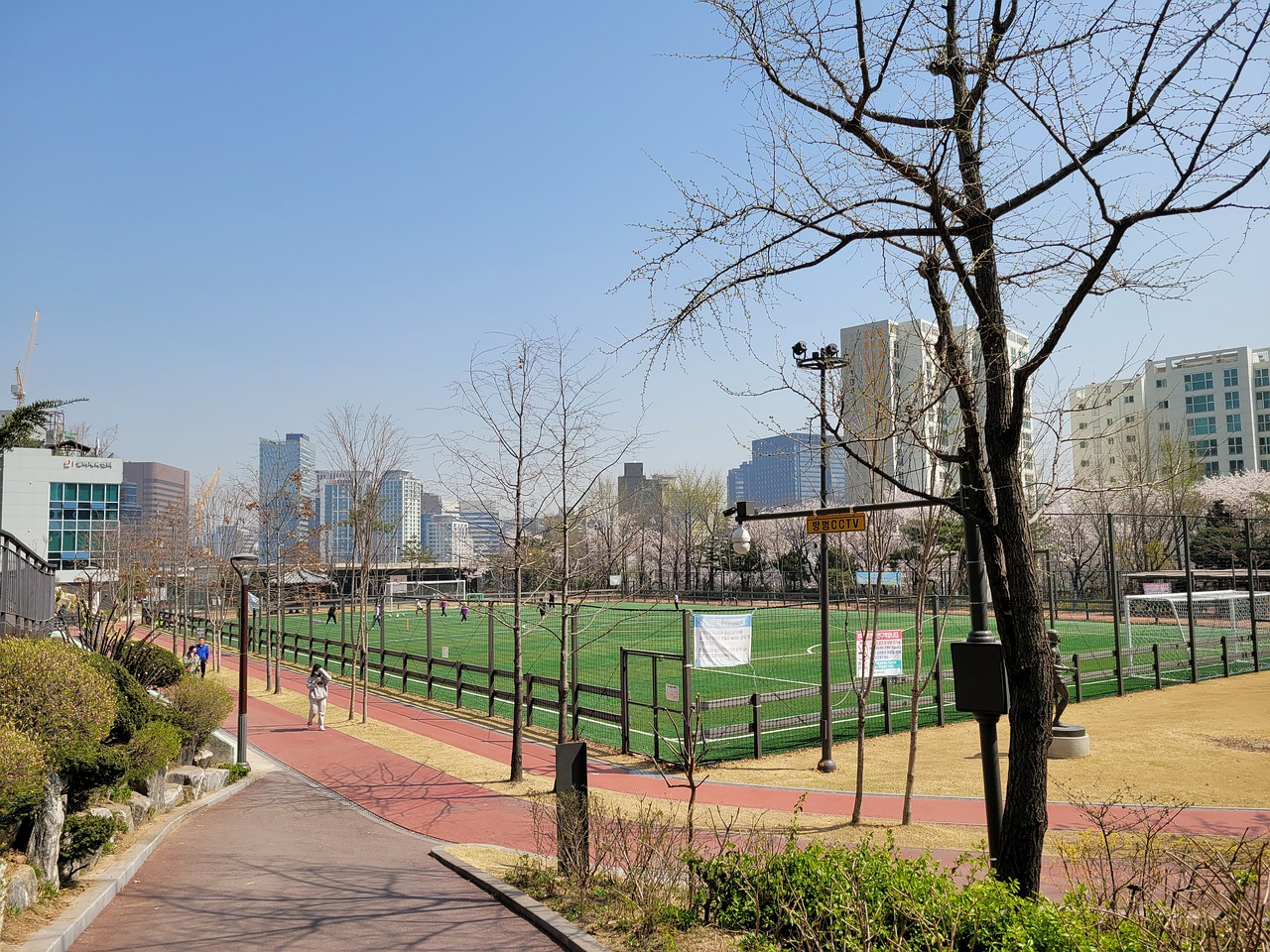 将双手放于 将双手放于